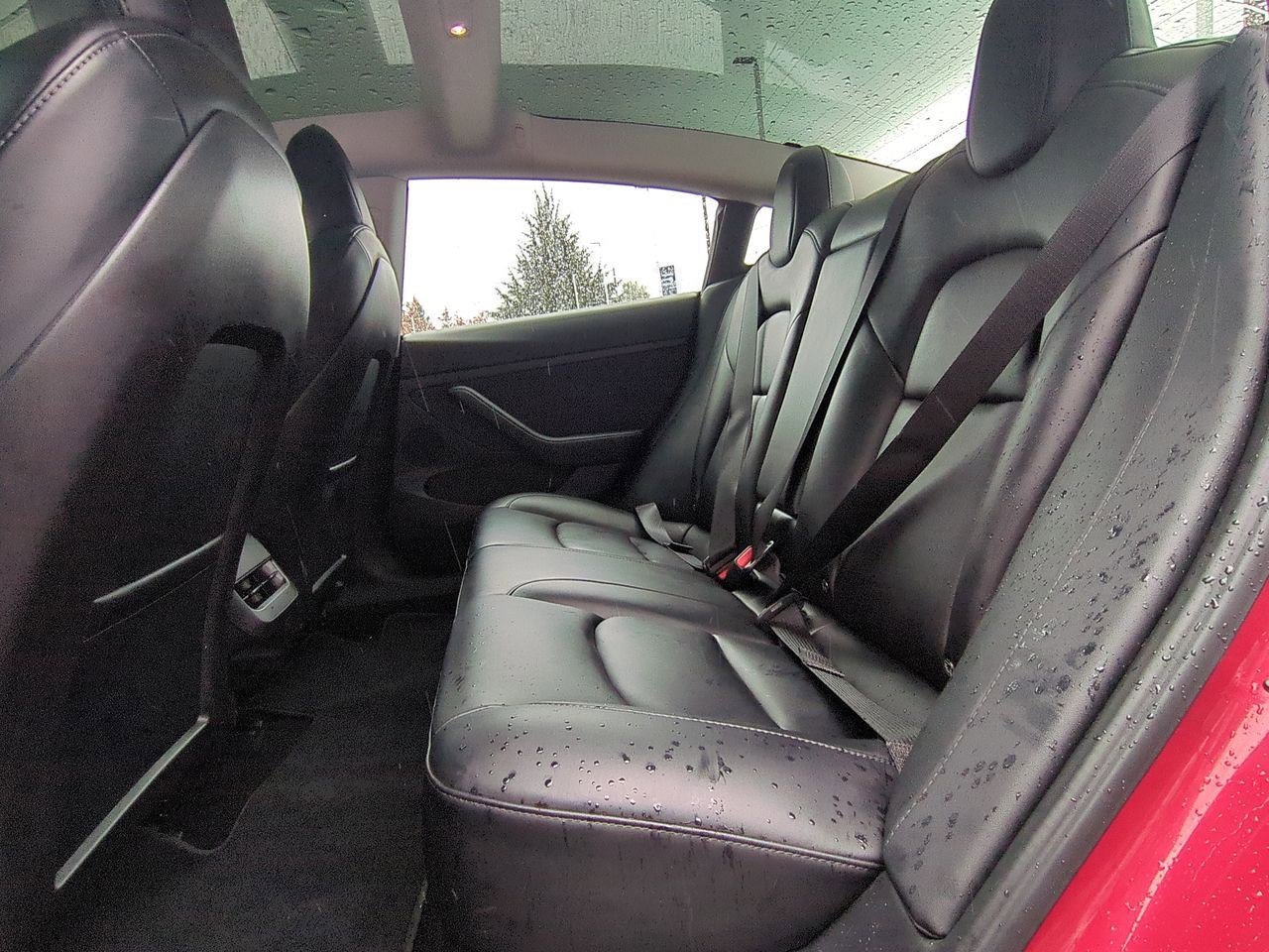 Thumbnail: 2022 Tesla Model 3 - 21