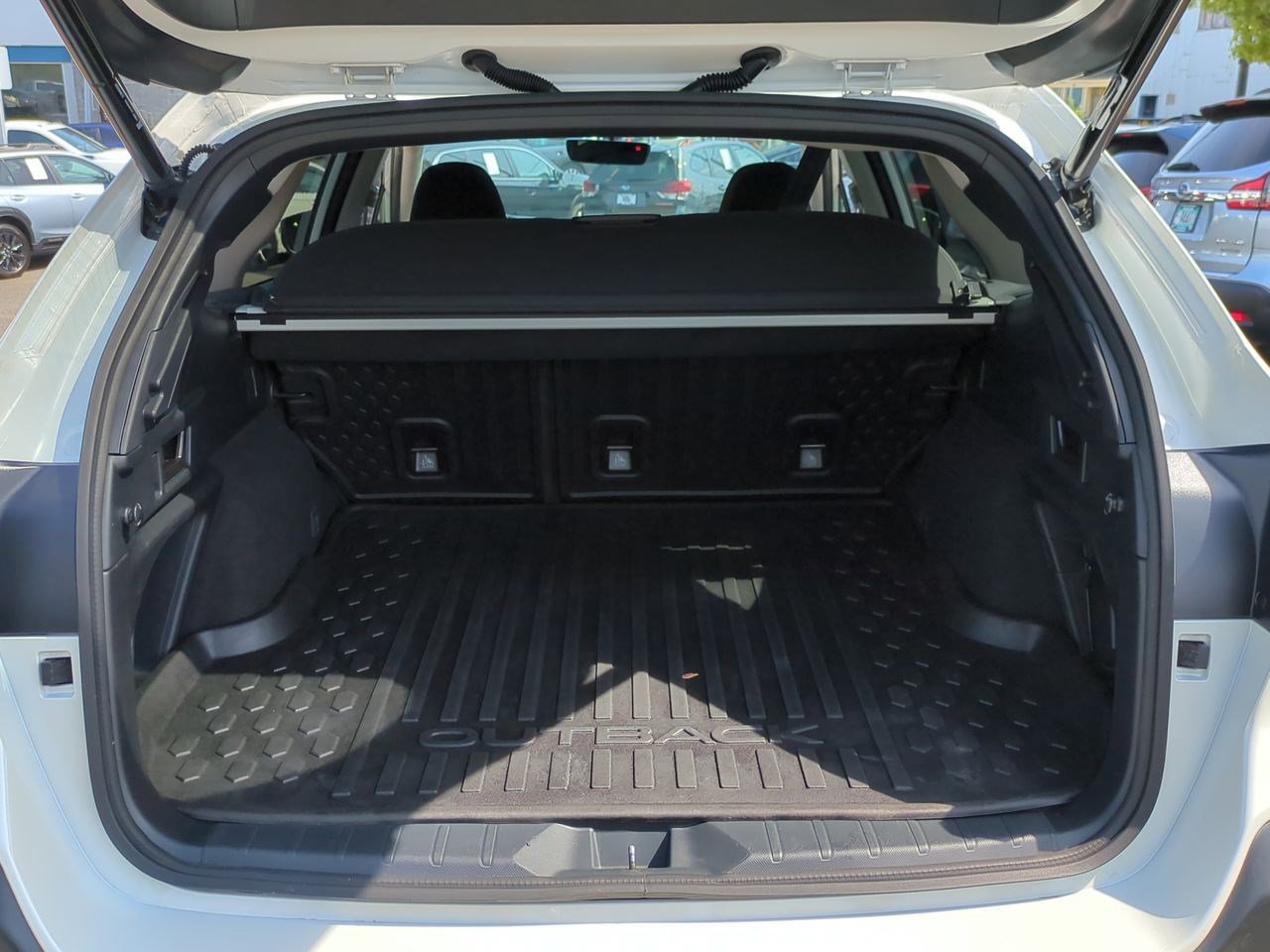 2022 Subaru Outback Premium 37