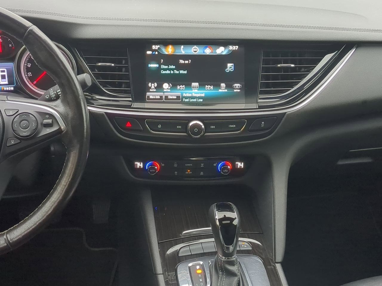 Thumbnail: 2018 Buick Regal - 30