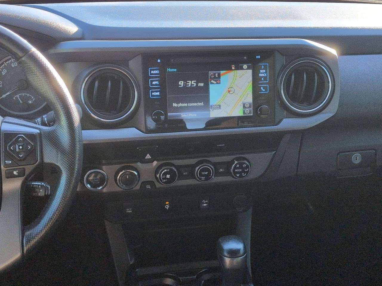 Thumbnail: 2016 Toyota Tacoma - 27