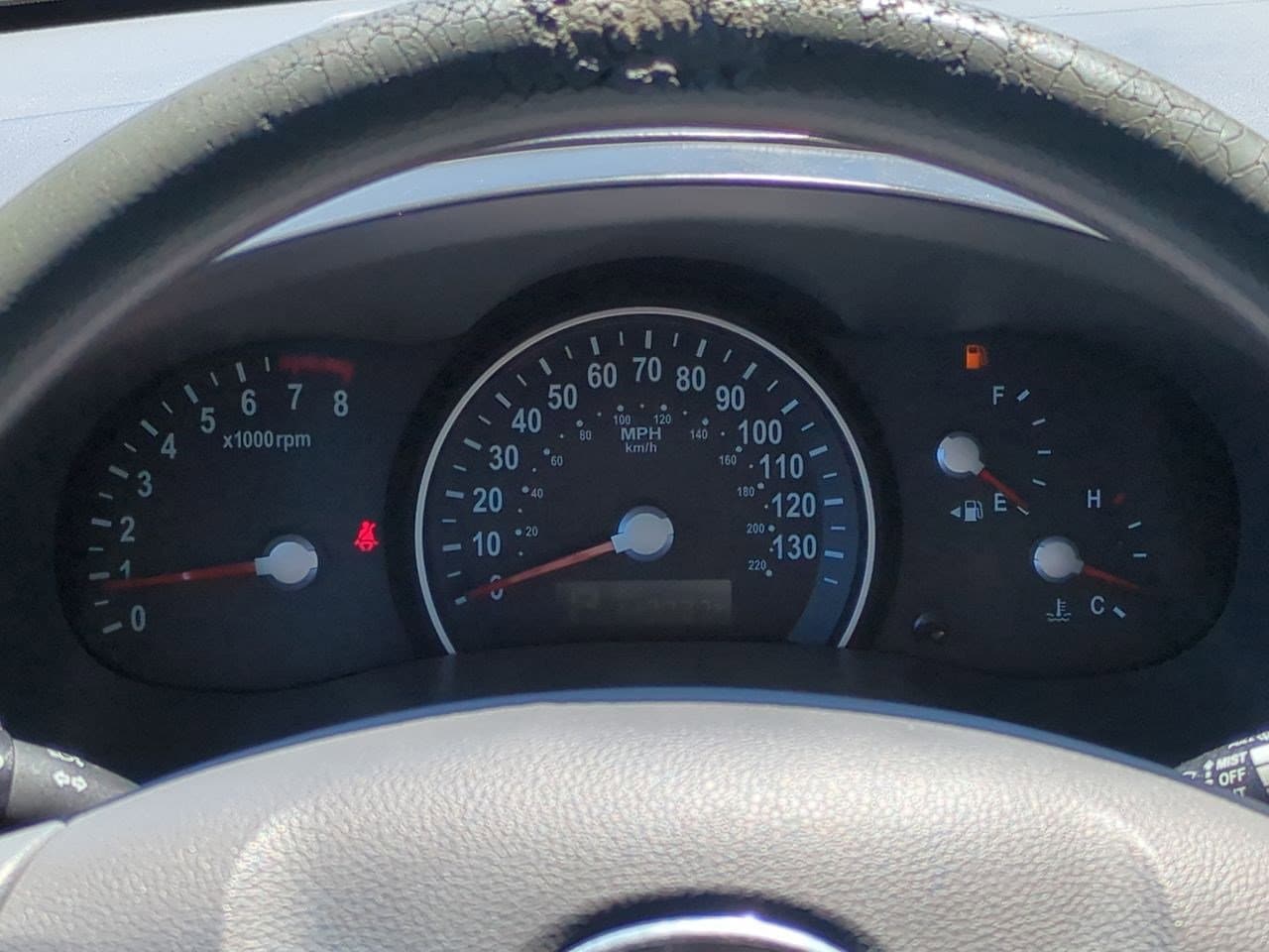Thumbnail: 2011 Kia Sedona - 33