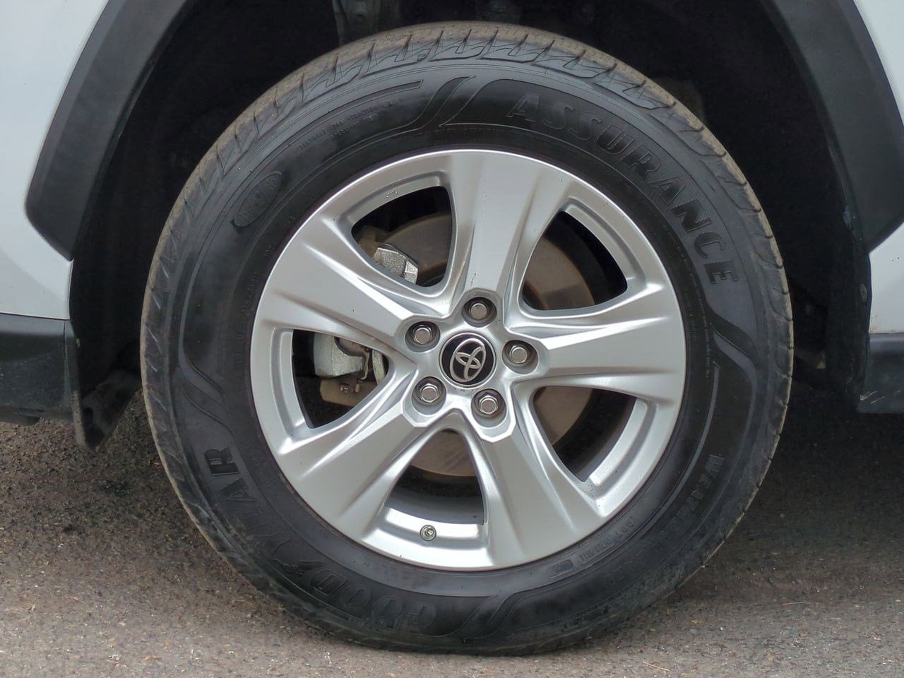 Thumbnail: 2021 Toyota RAV4 - 13