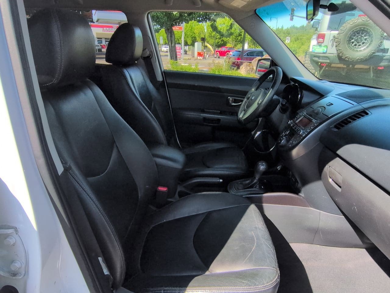 Thumbnail: 2011 Kia Soul - 22