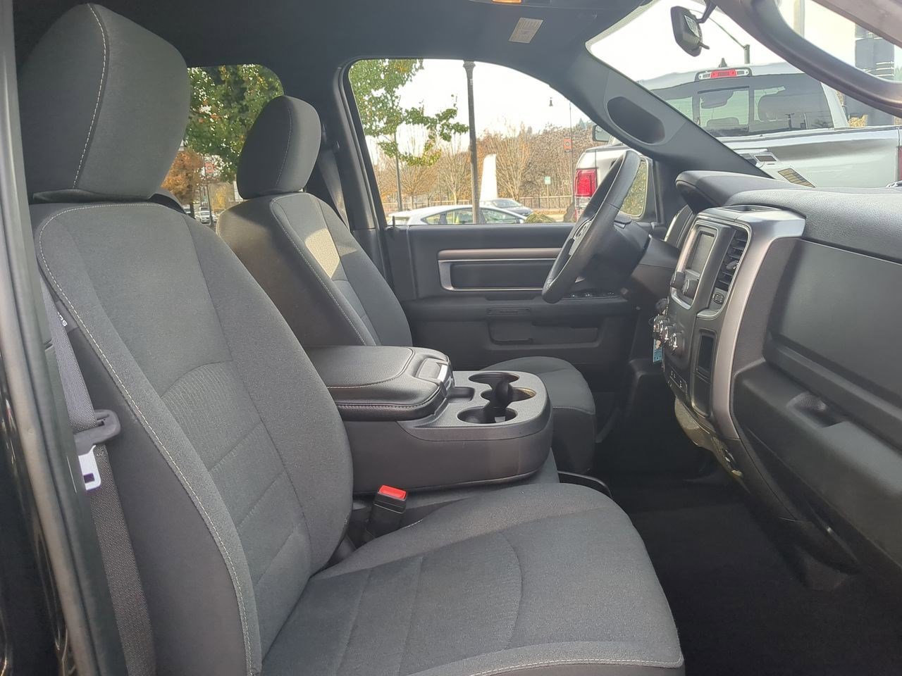 Thumbnail: 2024 RAM 1500 Classic - 21