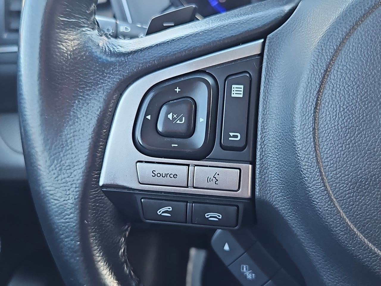 Thumbnail: 2015 Subaru Legacy - 25