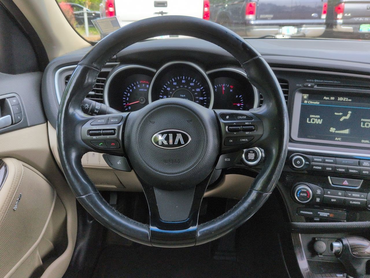 Thumbnail: 2015 Kia Optima - 24