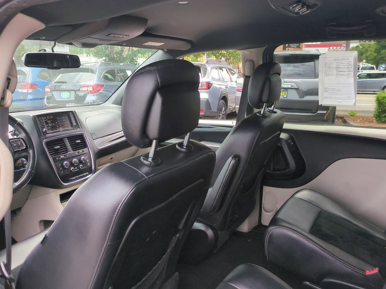 Thumbnail: 2017 Dodge Grand Caravan - 19