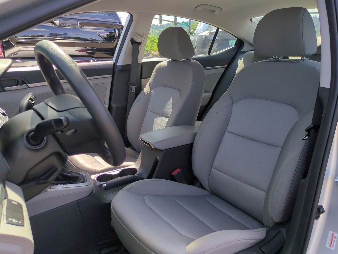 Thumbnail: 2017 Hyundai Elantra - 16