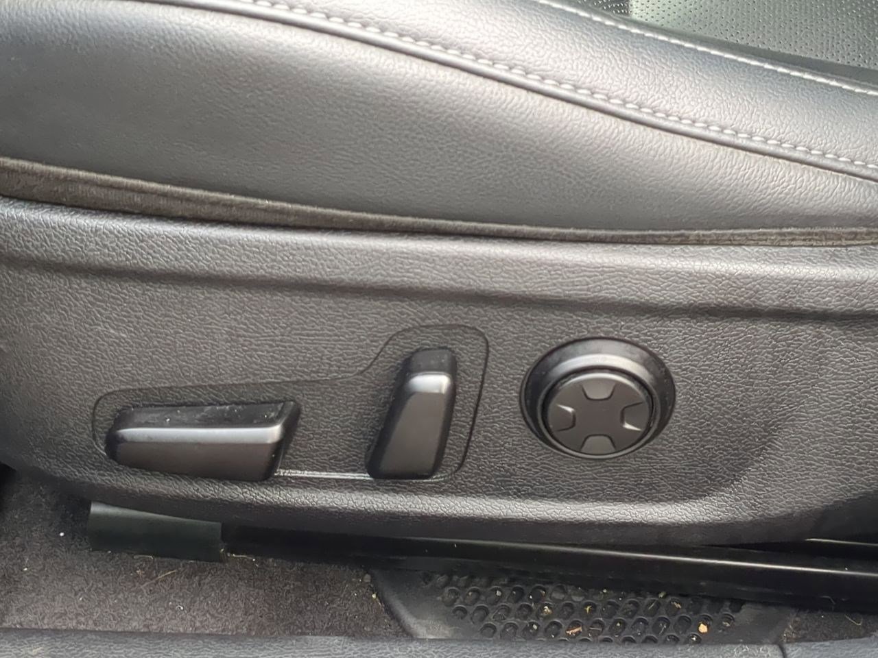 Thumbnail: 2020 Kia Stinger - 18