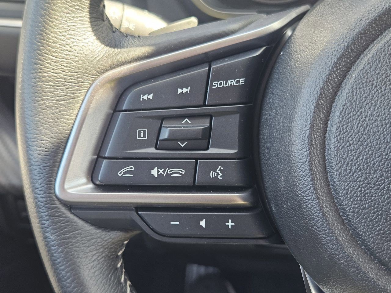2024 Subaru Ascent Premium 23