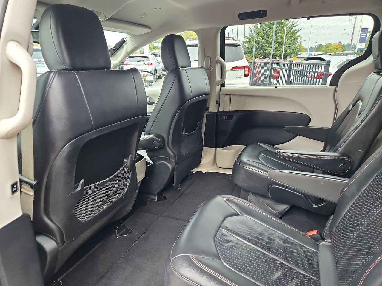 Thumbnail: 2020 Chrysler Pacifica - 19