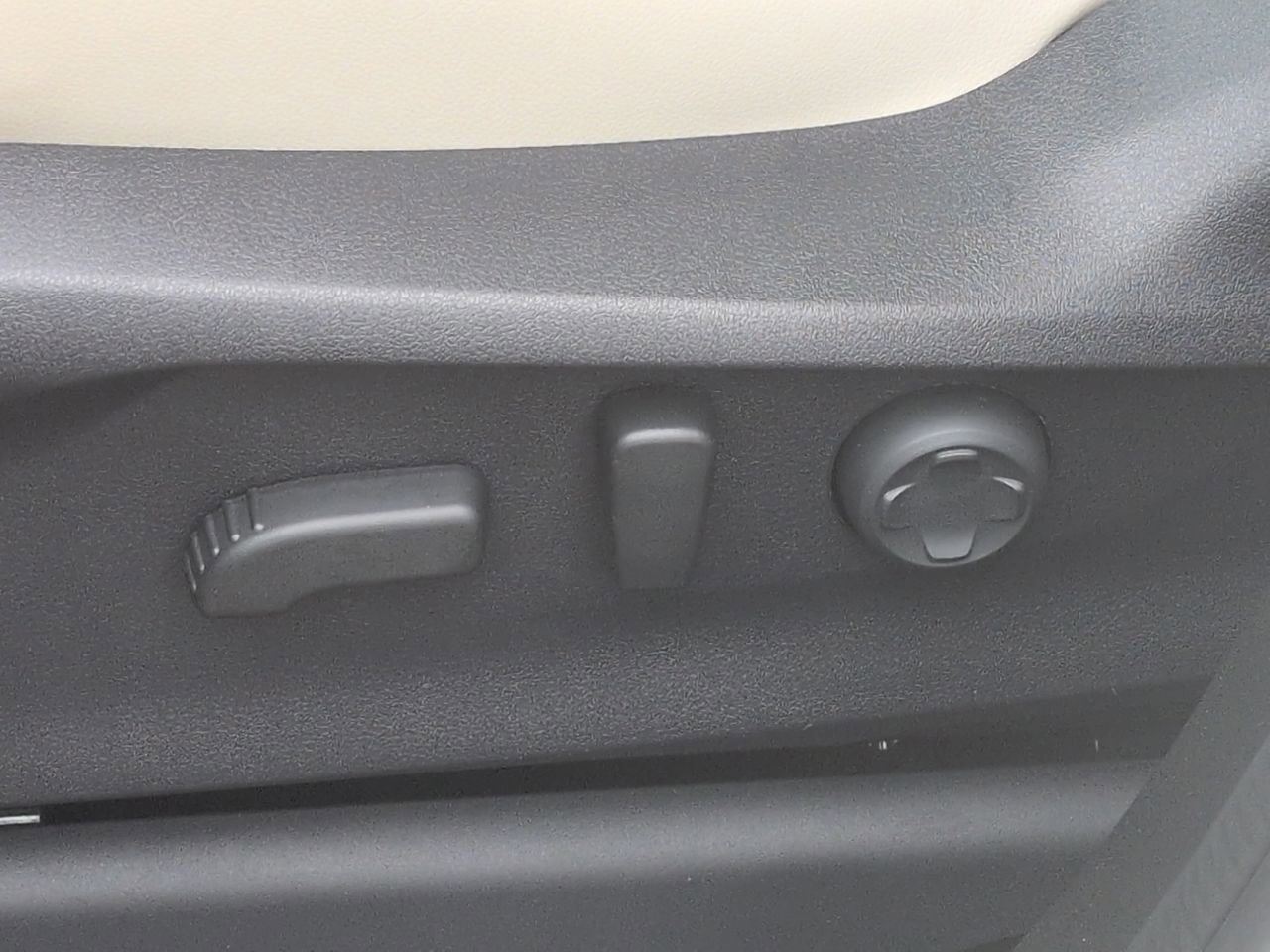 Thumbnail: 2026 Subaru Ascent - 18