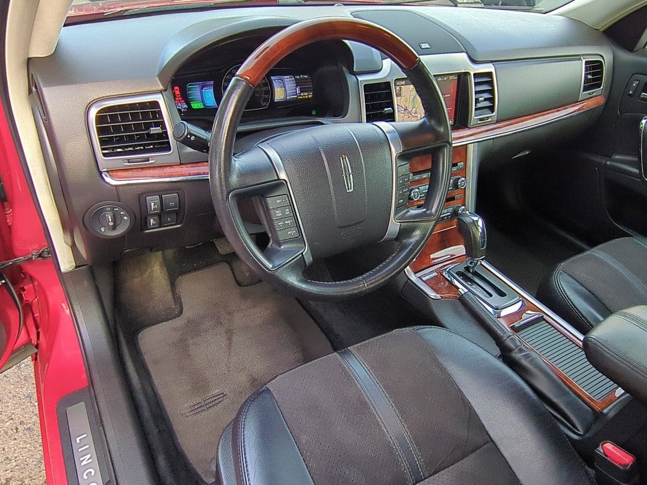 Thumbnail: 2012 Lincoln MKZ - 10