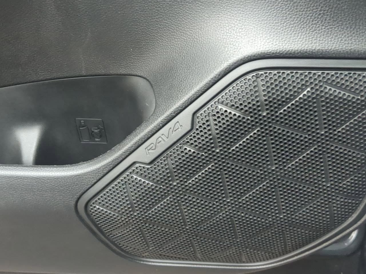 Thumbnail: 2022 Toyota RAV4 - 31