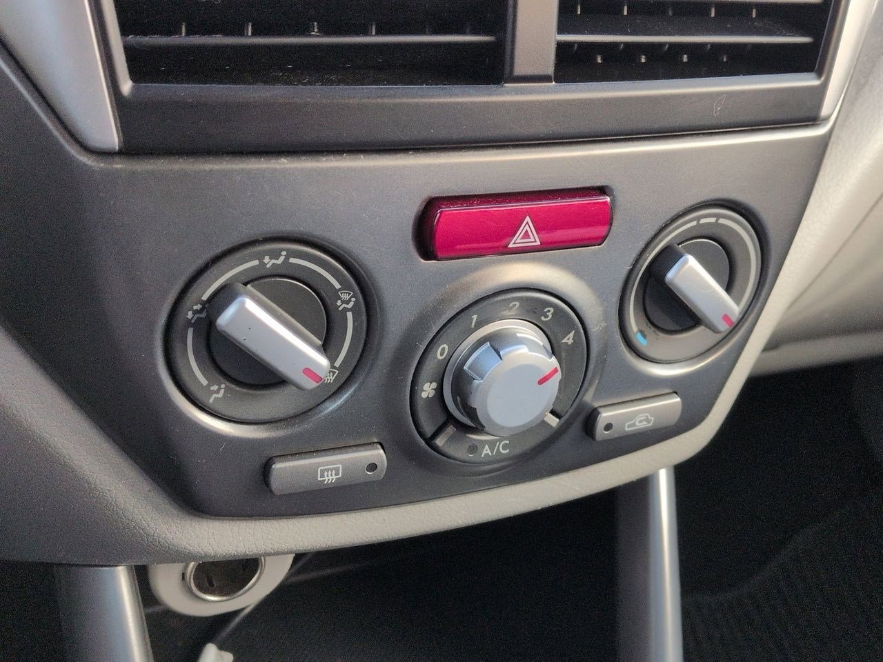 Thumbnail: 2011 Subaru Forester - 30