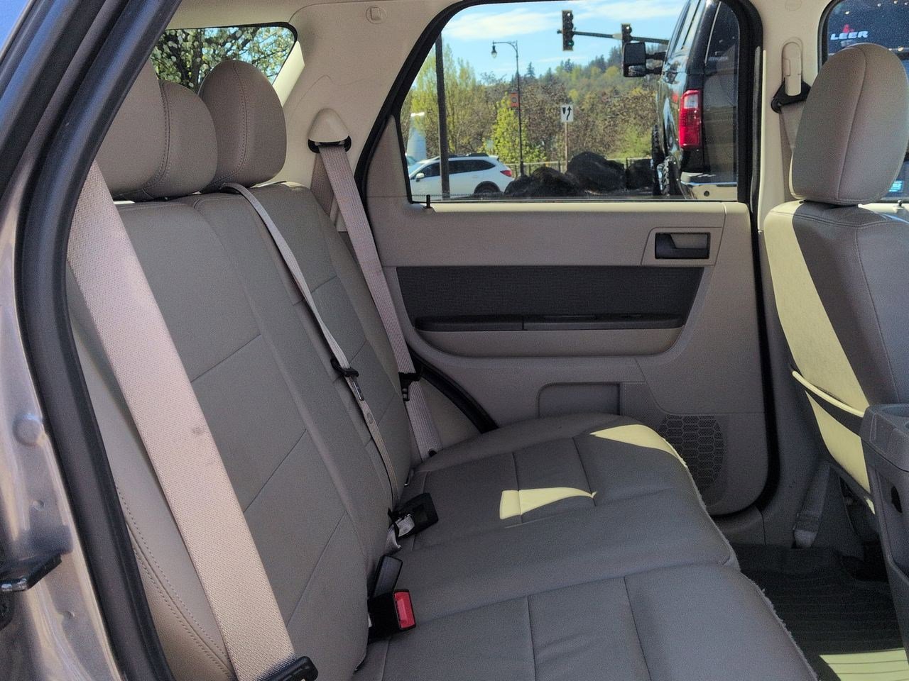 Thumbnail: 2011 Ford Escape - 22