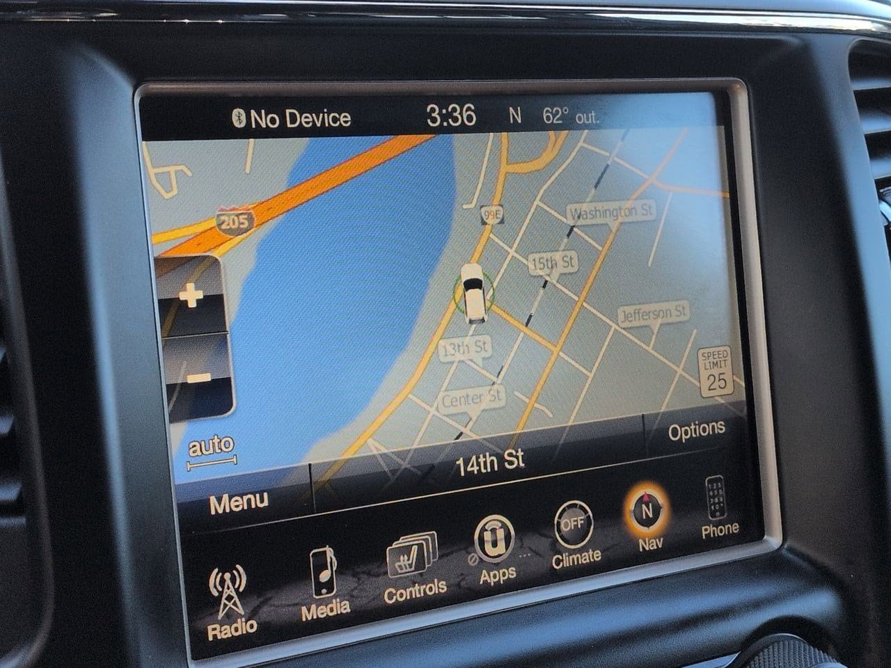 Thumbnail: 2014 Jeep Grand Cherokee - 29