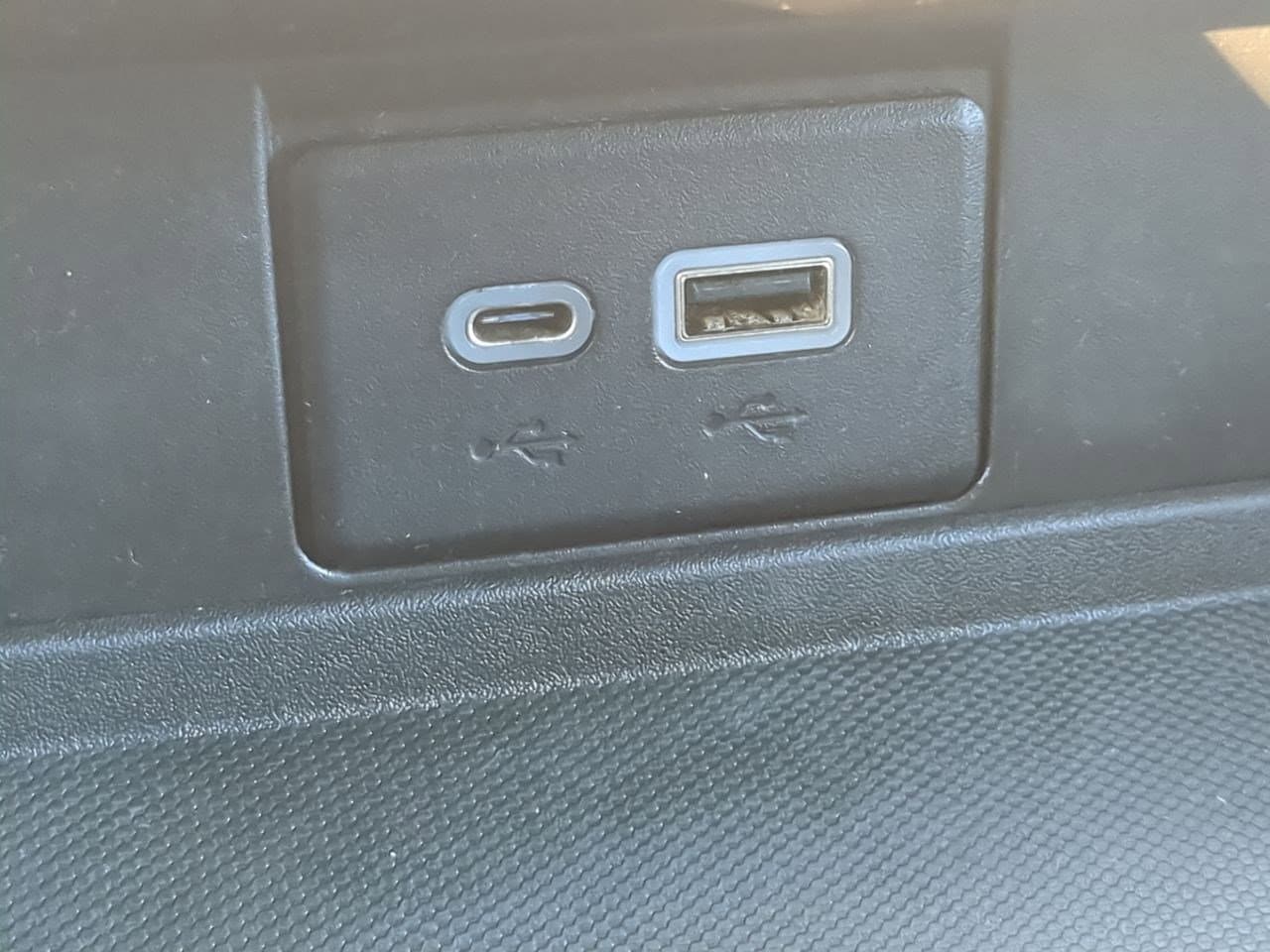 Thumbnail: 2023 GMC Yukon XL - 31