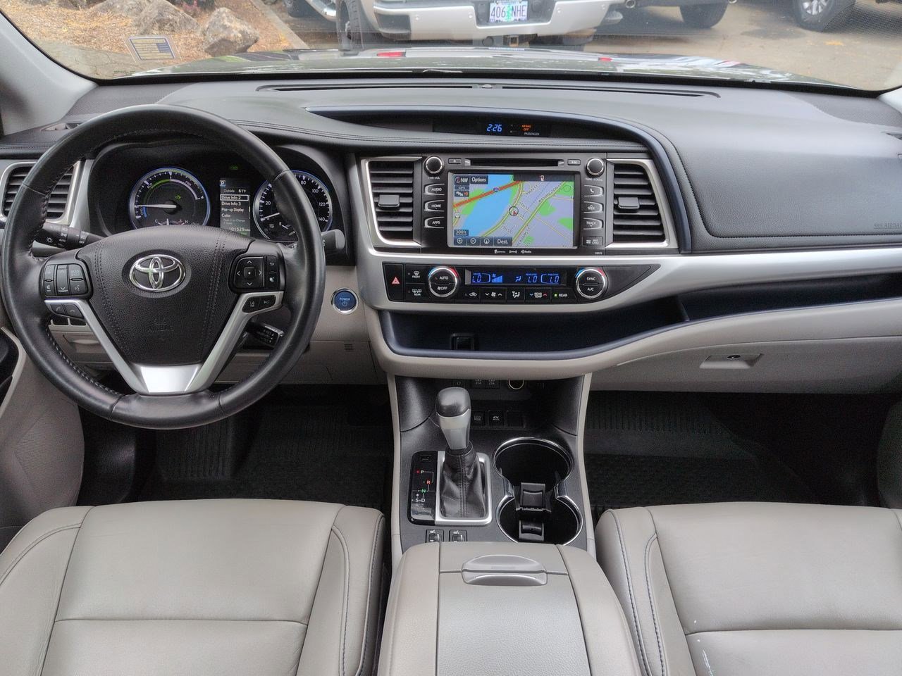 Thumbnail: 2017 Toyota Highlander - 16