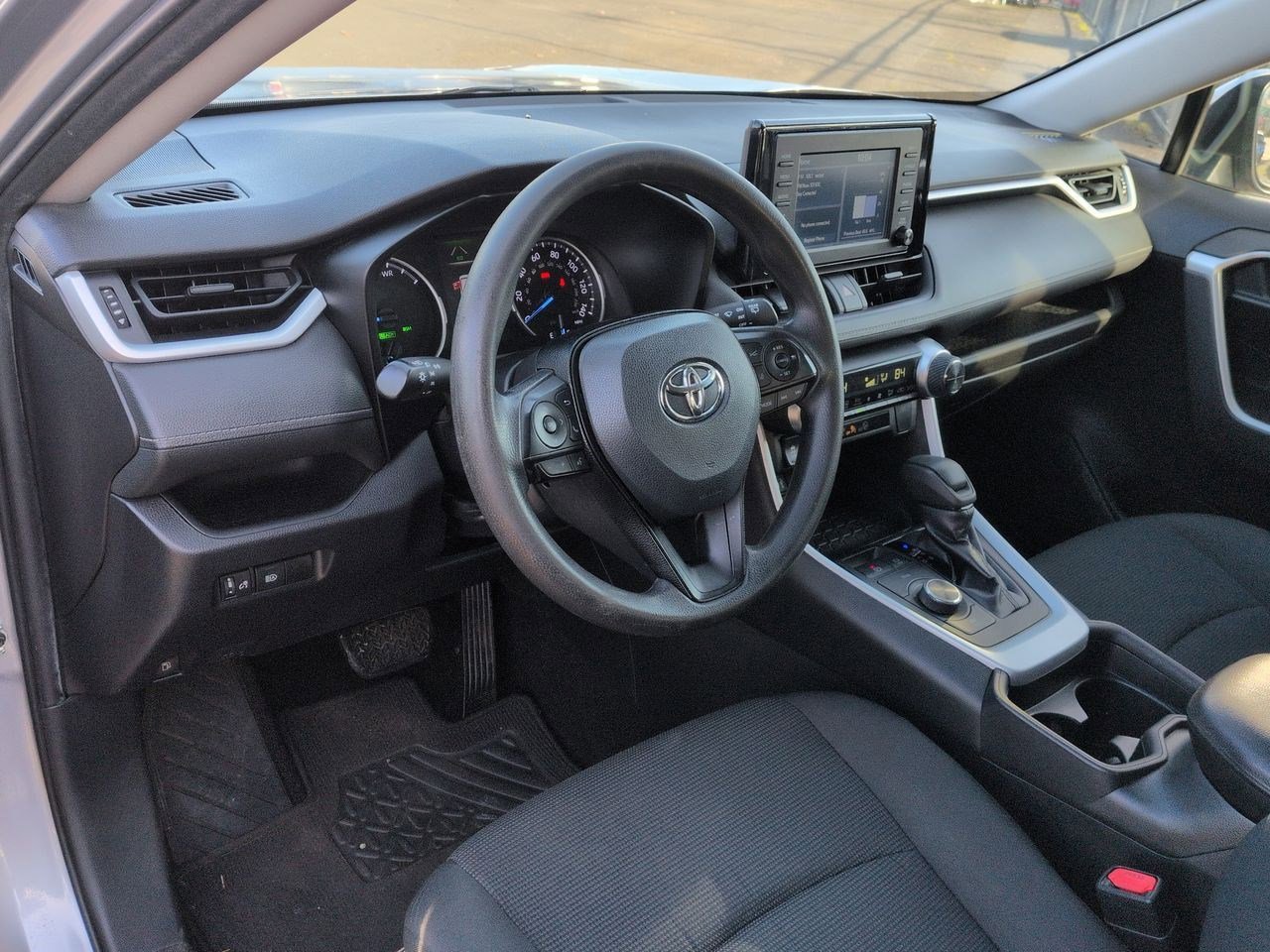 Thumbnail: 2019 Toyota RAV4 - 10