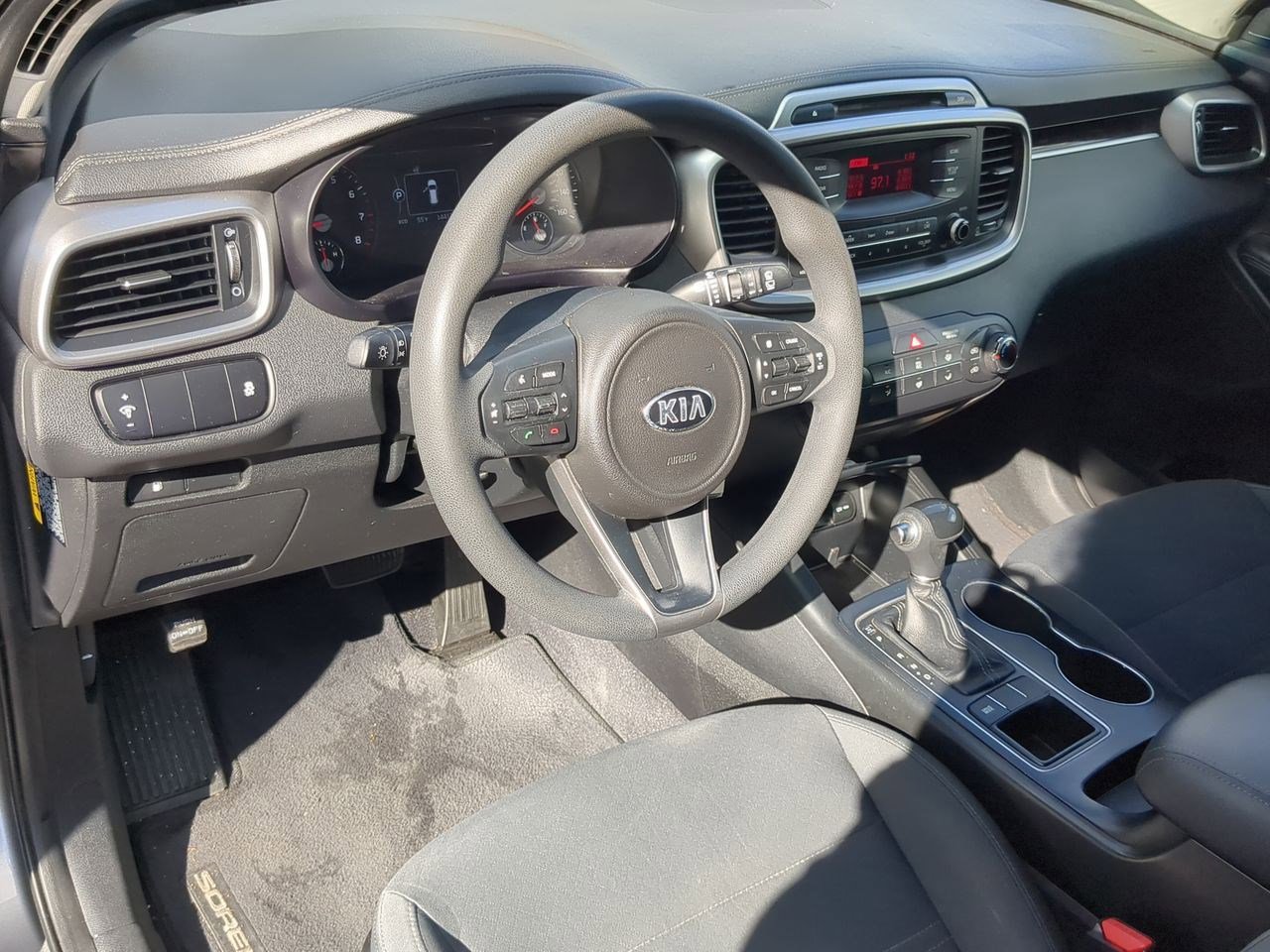 Thumbnail: 2016 Kia Sorento - 10