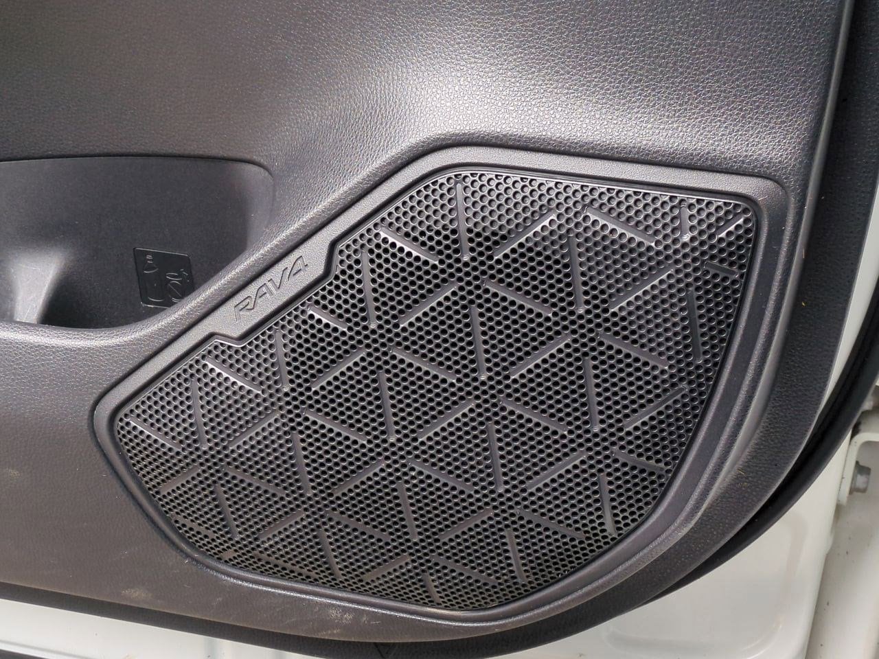 Thumbnail: 2021 Toyota RAV4 - 30