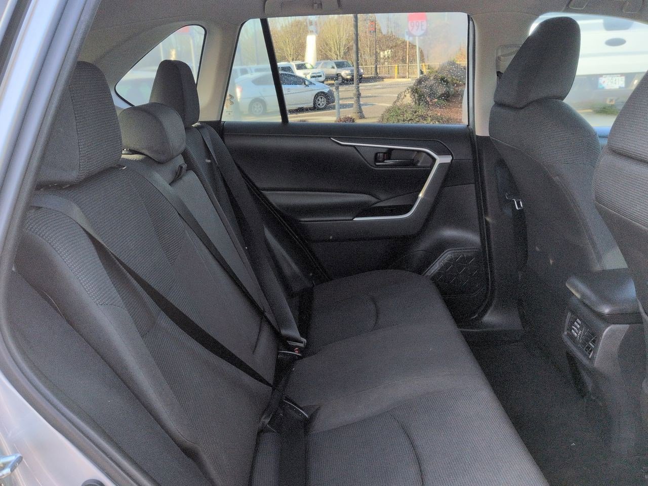 Thumbnail: 2019 Toyota RAV4 - 20