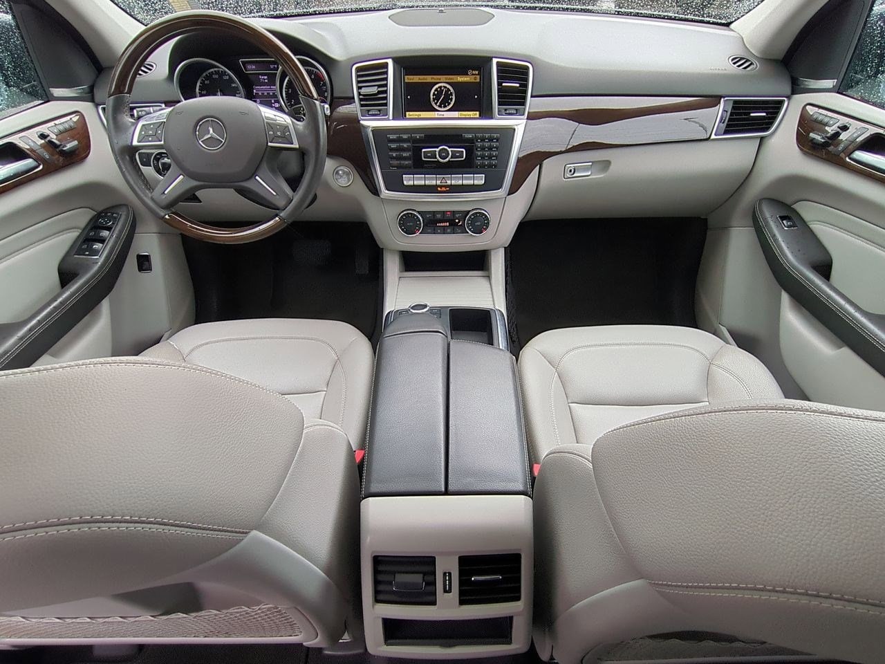 Thumbnail: 2012 Mercedes-Benz M-Class - 16