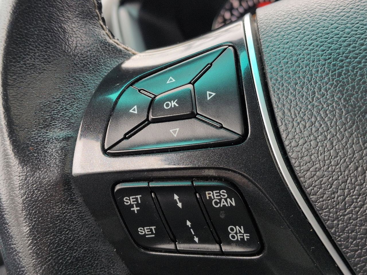 Thumbnail: 2017 Ford Explorer - 26