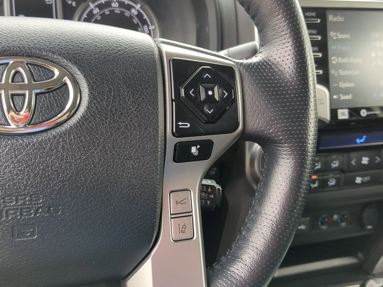 Thumbnail: 2023 Toyota 4Runner - 33