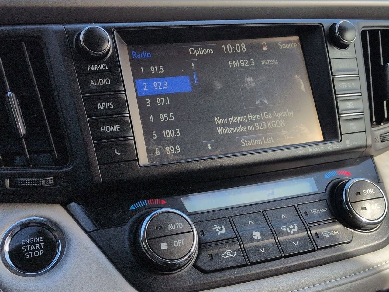 Thumbnail: 2018 Toyota RAV4 - 30