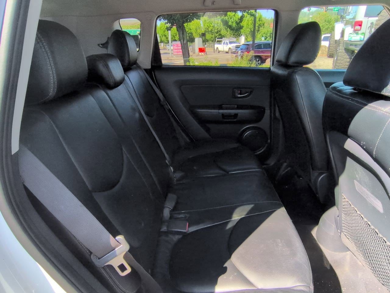 Thumbnail: 2011 Kia Soul - 21