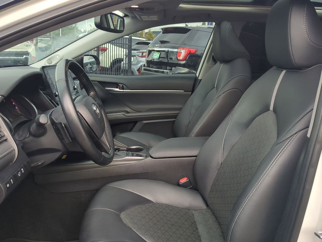 Thumbnail: 2023 Toyota Camry - 17