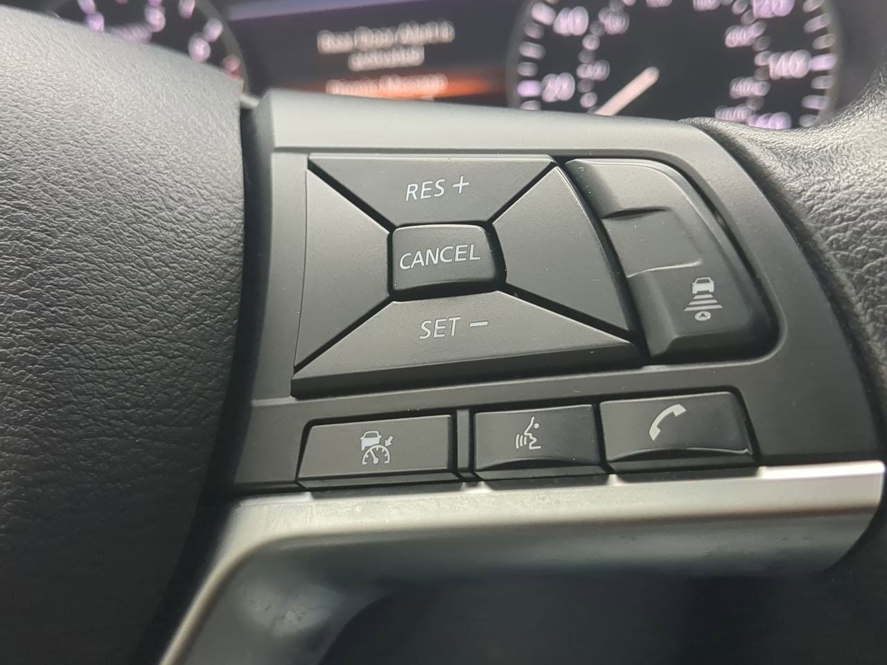 Thumbnail: 2023 Nissan Sentra - 23