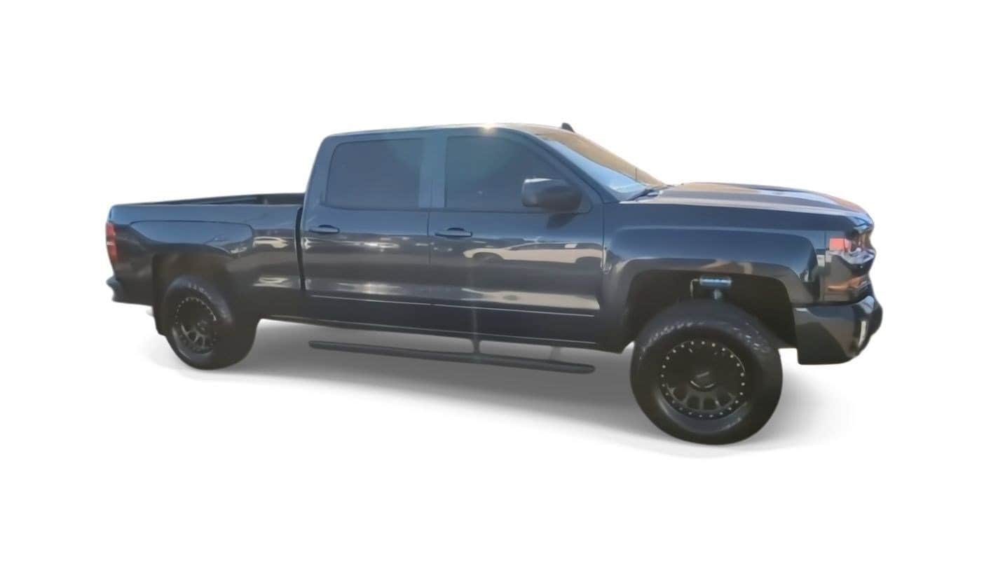 Thumbnail: 2018 Chevrolet Silverado 1500 - 3