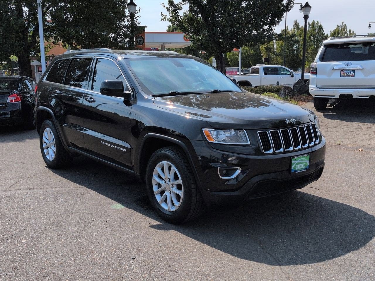 Thumbnail: 2014 Jeep Grand Cherokee - 16