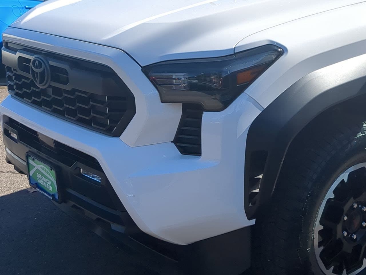 Thumbnail: 2025 Toyota Tacoma - 11