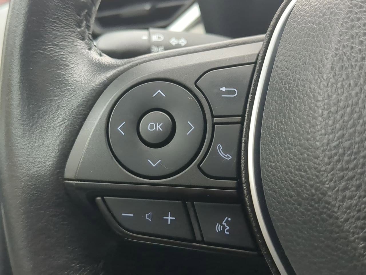 Thumbnail: 2022 Toyota RAV4 - 25