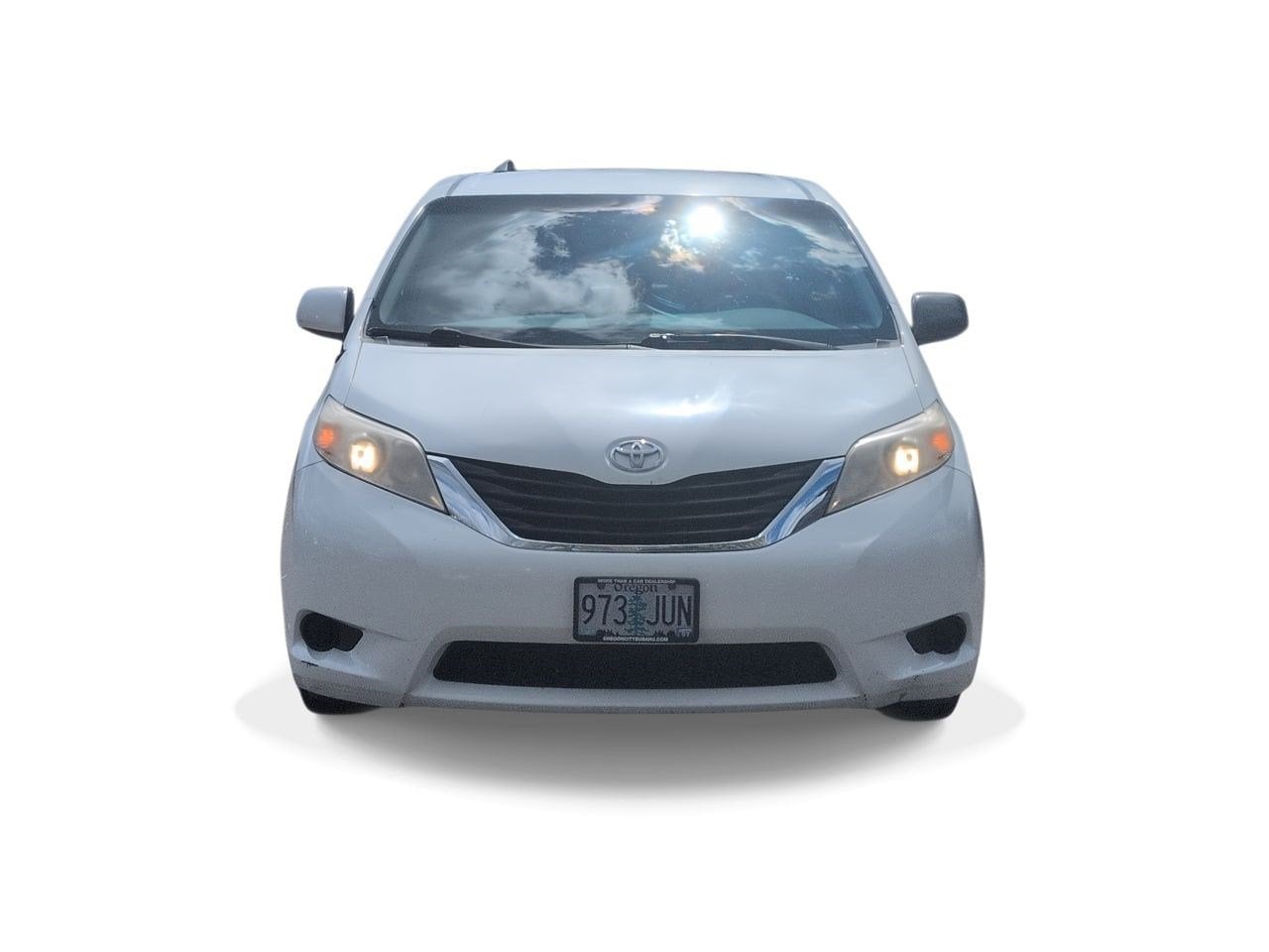 Thumbnail: 2011 Toyota Sienna - 3