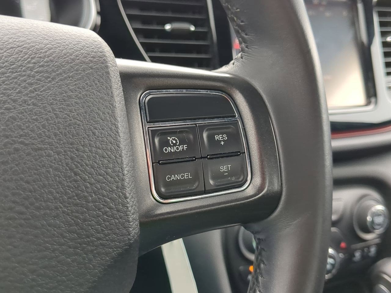 Thumbnail: 2015 Dodge Dart - 32