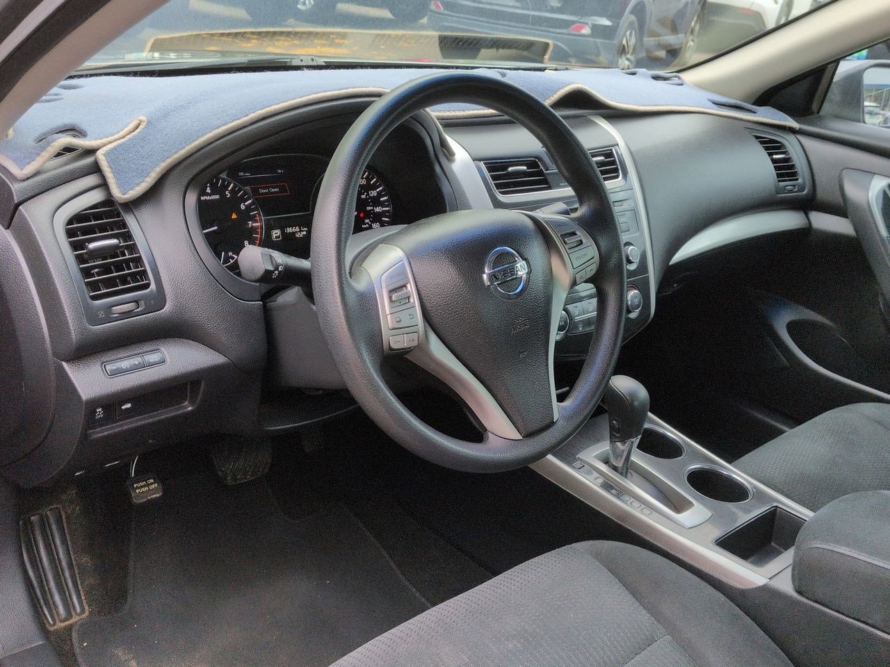 Thumbnail: 2014 Nissan Altima - 10