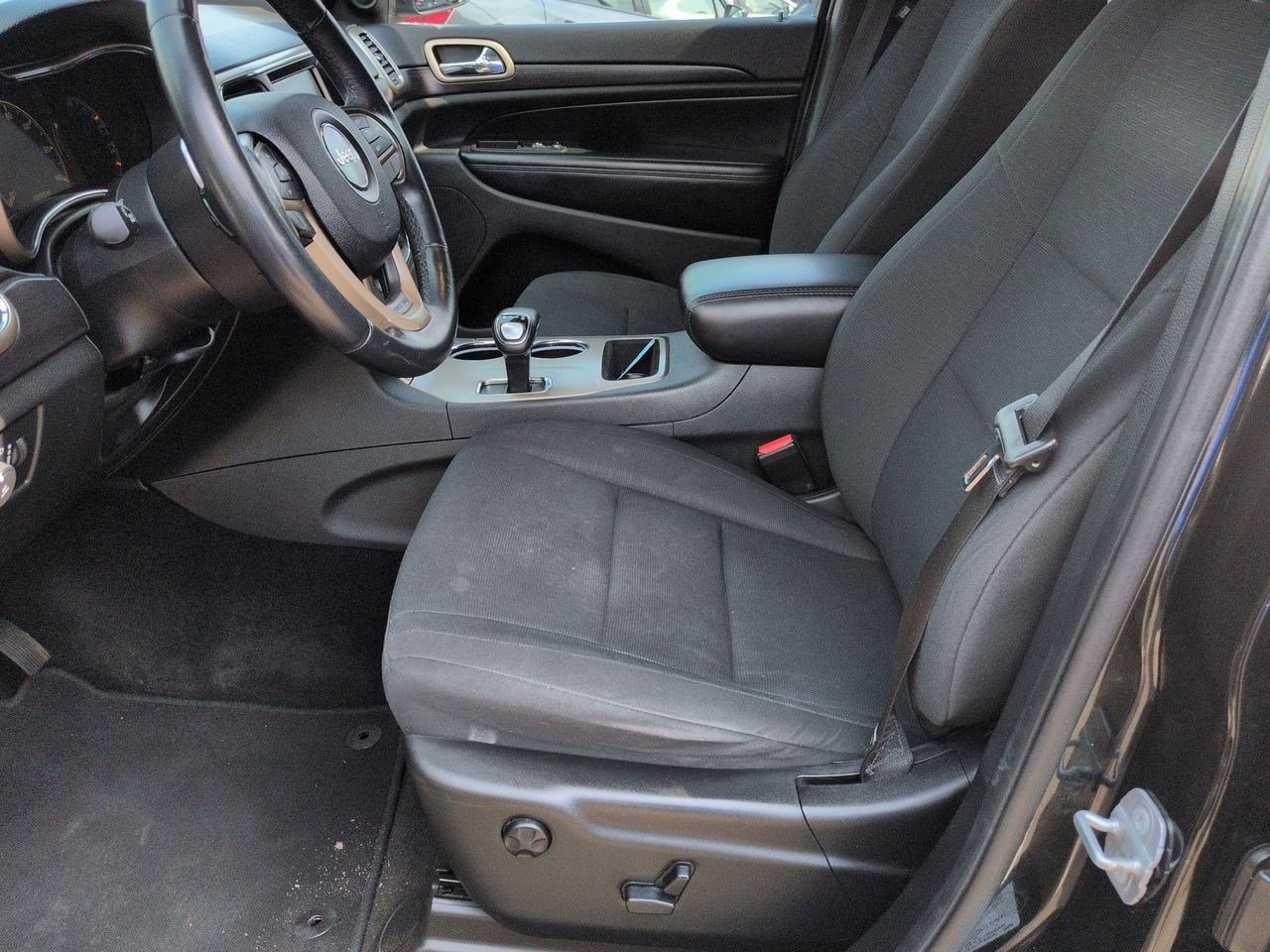 Thumbnail: 2014 Jeep Grand Cherokee - 24