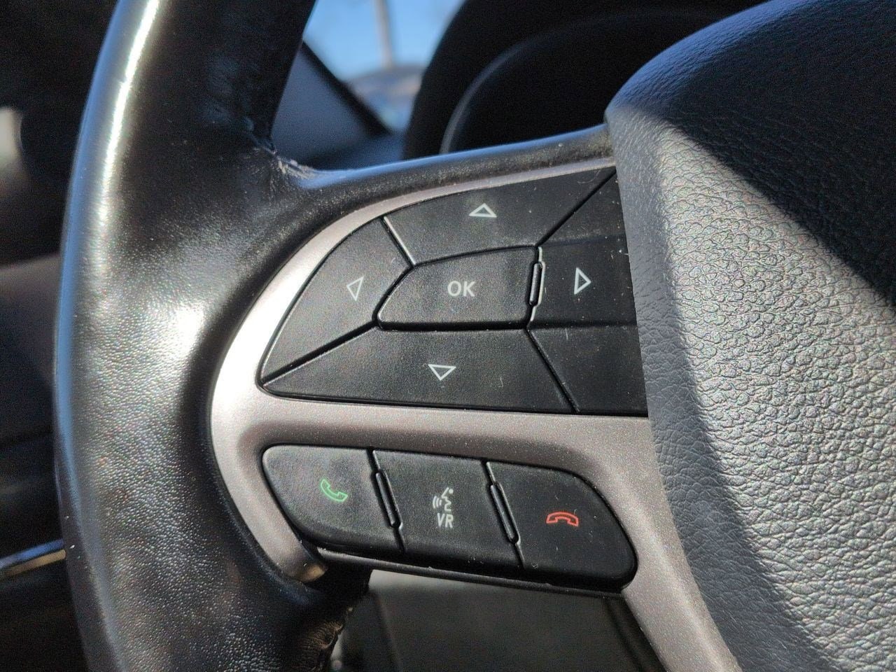 Thumbnail: 2020 Jeep Grand Cherokee - 25