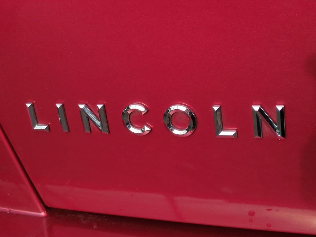 Thumbnail: 2012 Lincoln MKZ - 12