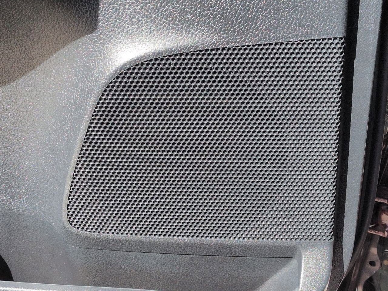 Thumbnail: 2017 Toyota RAV4 - 31