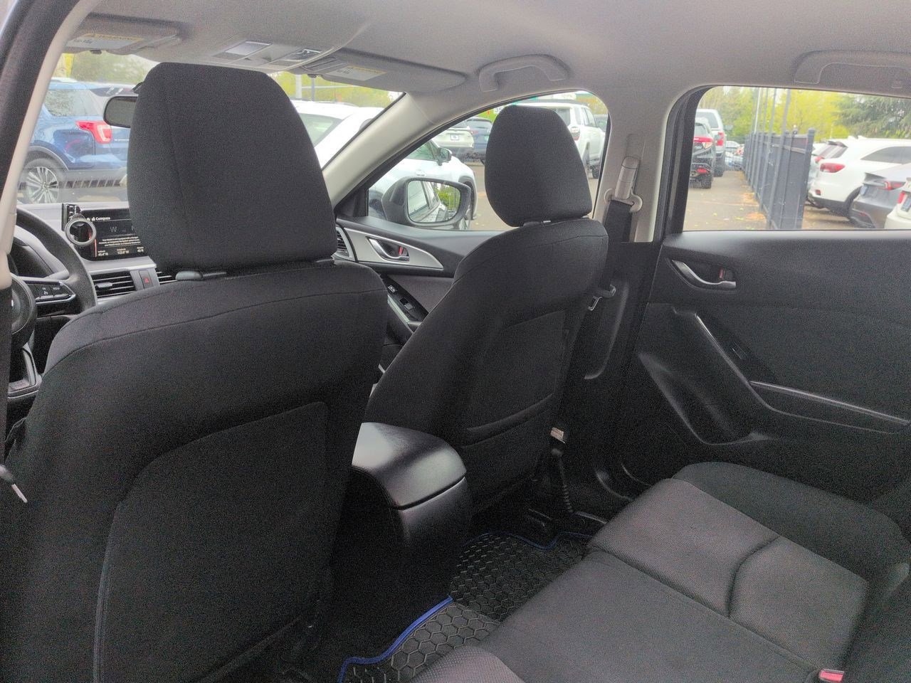 Thumbnail: 2017 Mazda Mazda3 - 18