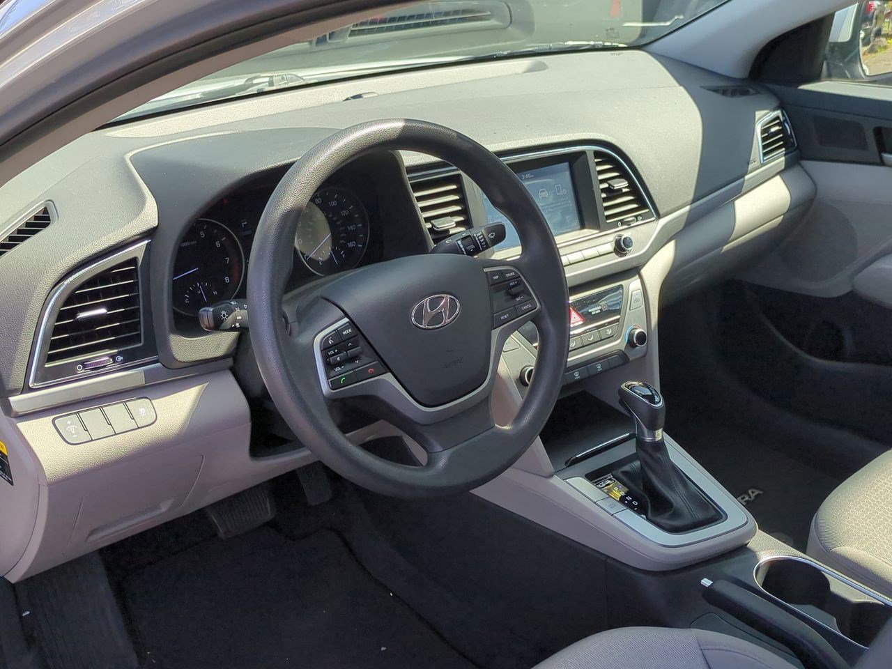 Thumbnail: 2017 Hyundai Elantra - 10