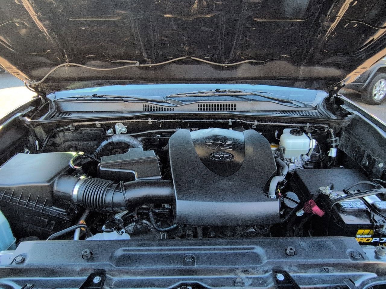 Thumbnail: 2016 Toyota Tacoma - 15