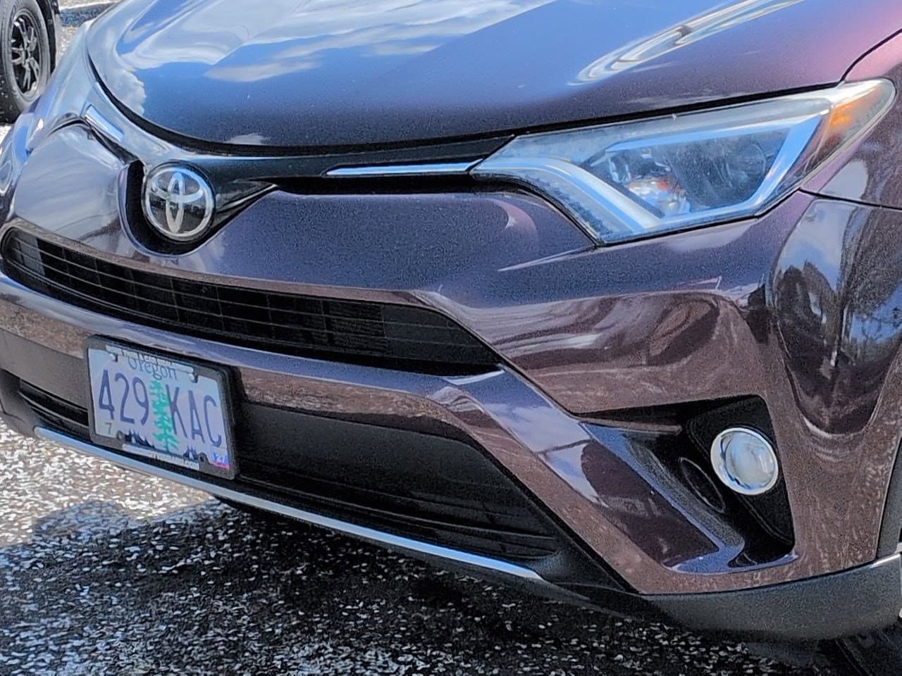 Thumbnail: 2017 Toyota RAV4 - 11