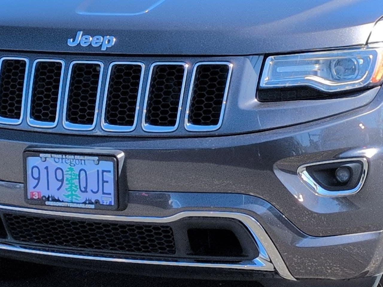 Thumbnail: 2014 Jeep Grand Cherokee - 11